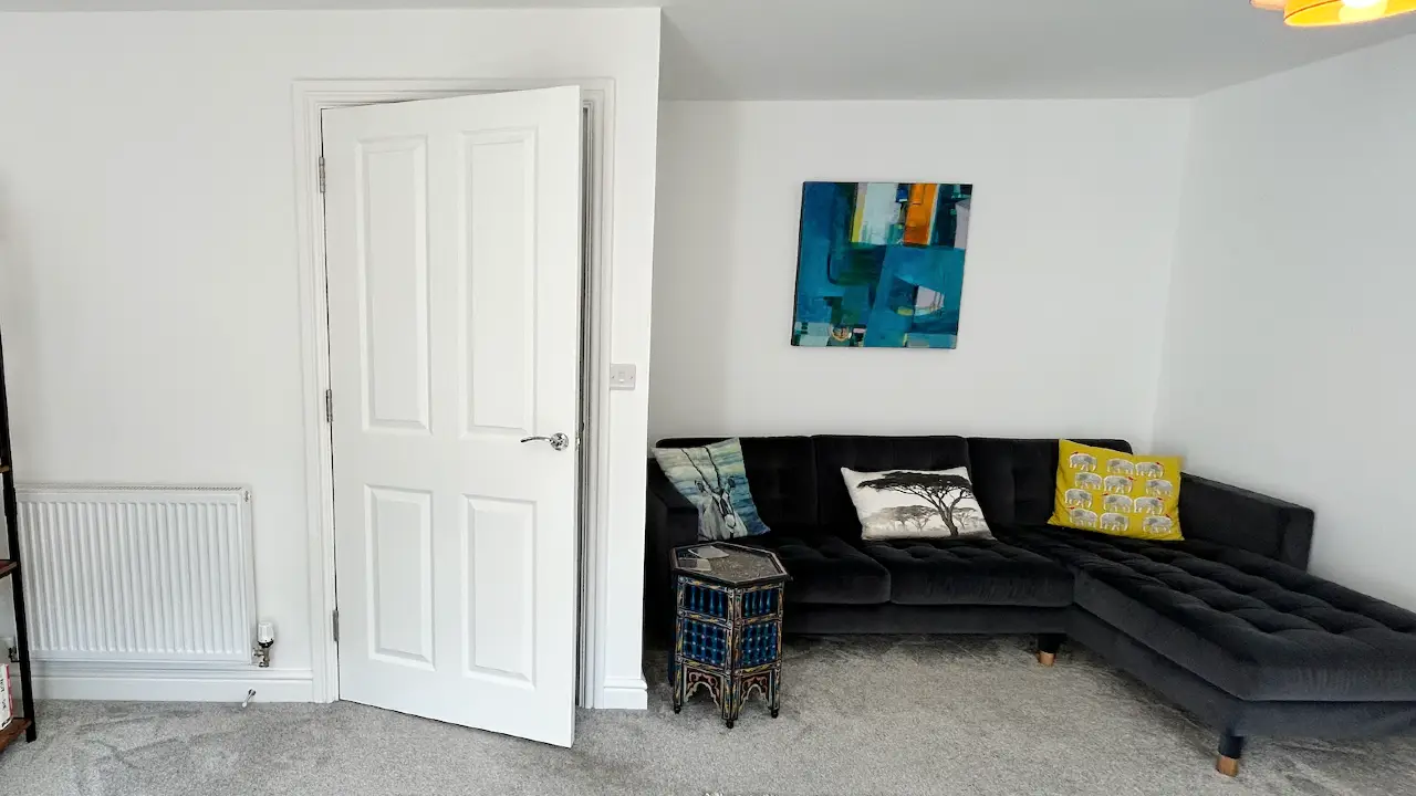 Painting interior doors cost